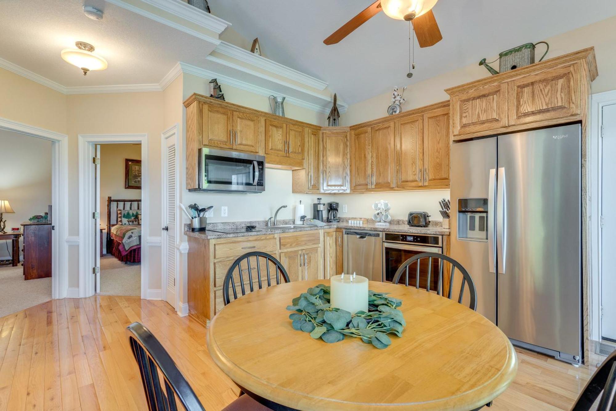 Lake-View Condo With Covered Deck In Hiawassee! Exterior photo